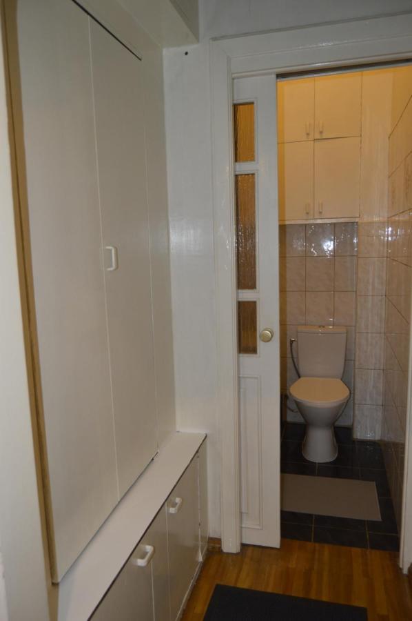 Unique Spacious Classic 3 Bedroom Midtown Apartment ! Billiard Room ! Riga Eksteriør billede